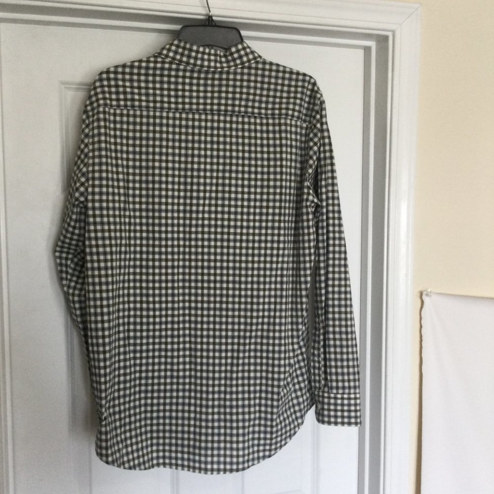 Banana Republic Size Large Checkerd Shirt EUC - Picture 4 of 4
